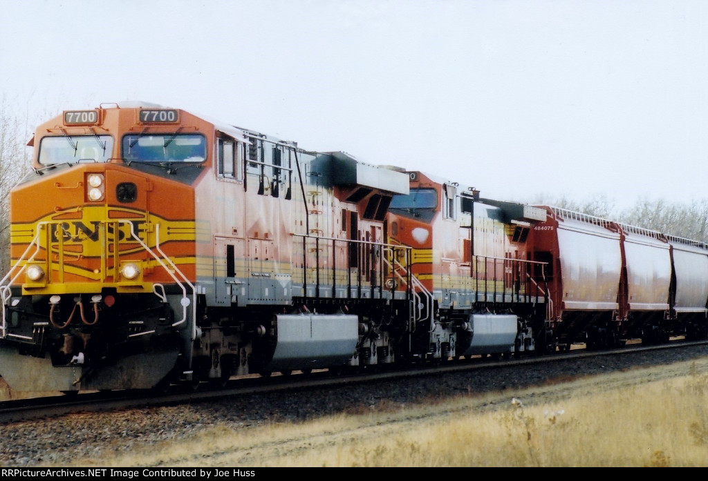 BNSF 7700 East